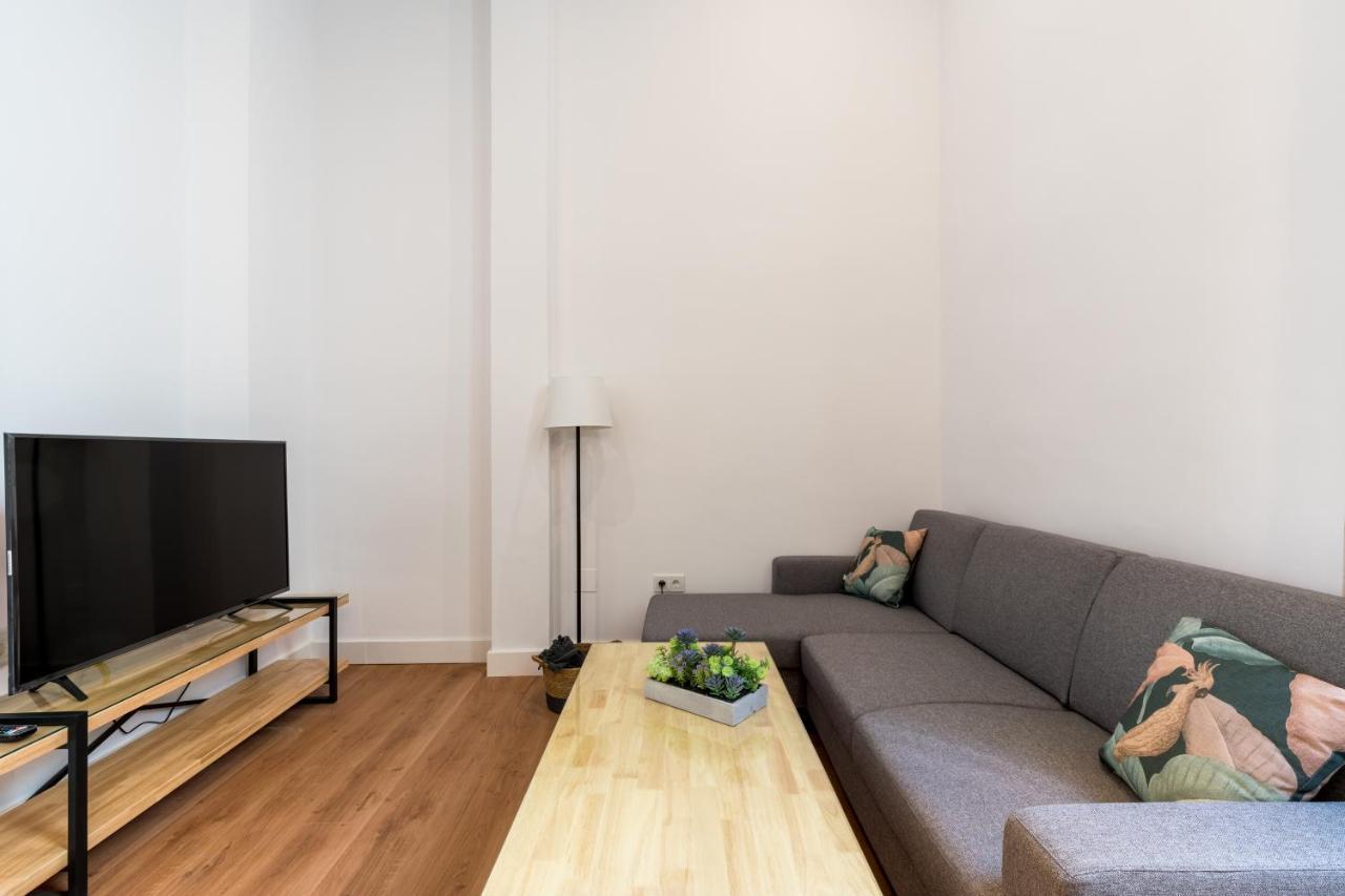 Apartamentos Leoncillos Seville Luaran gambar