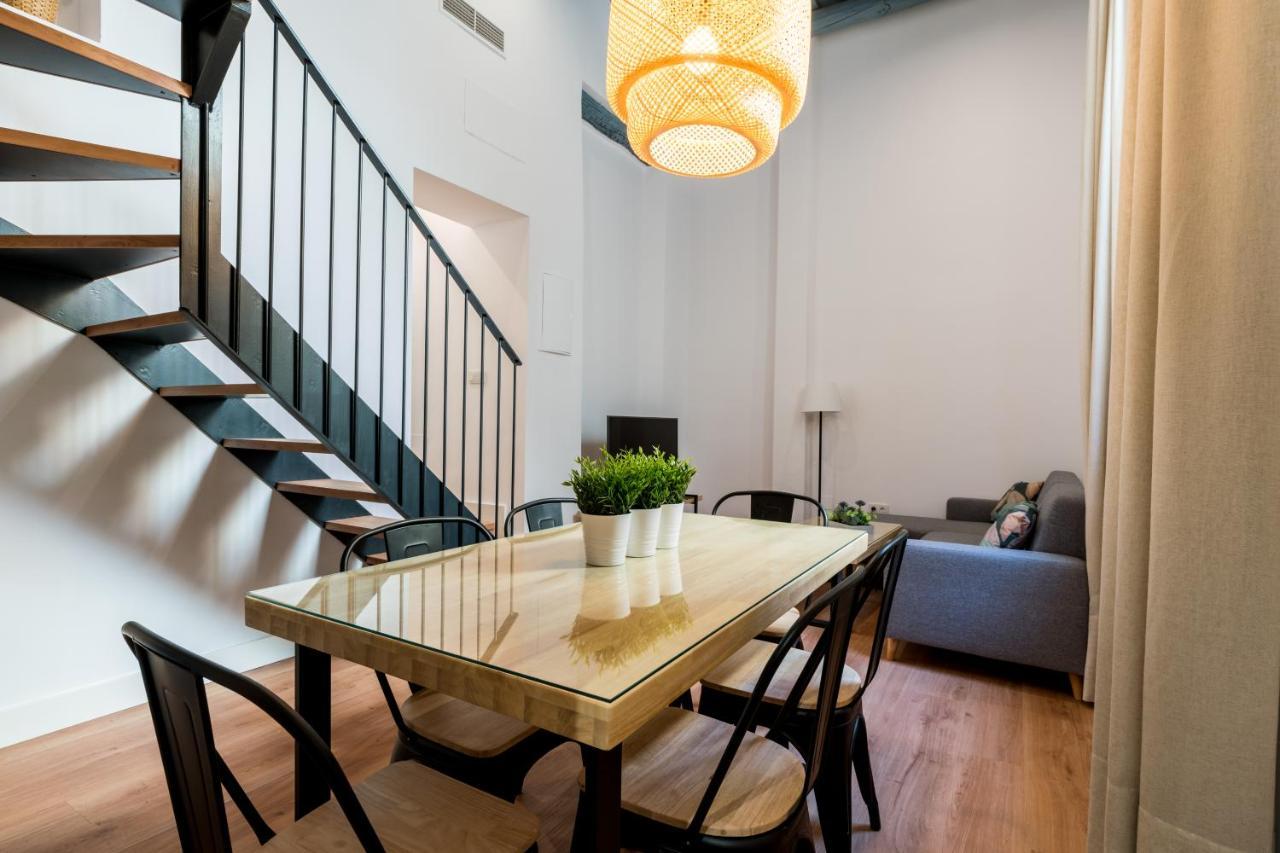 Apartamentos Leoncillos Seville Luaran gambar