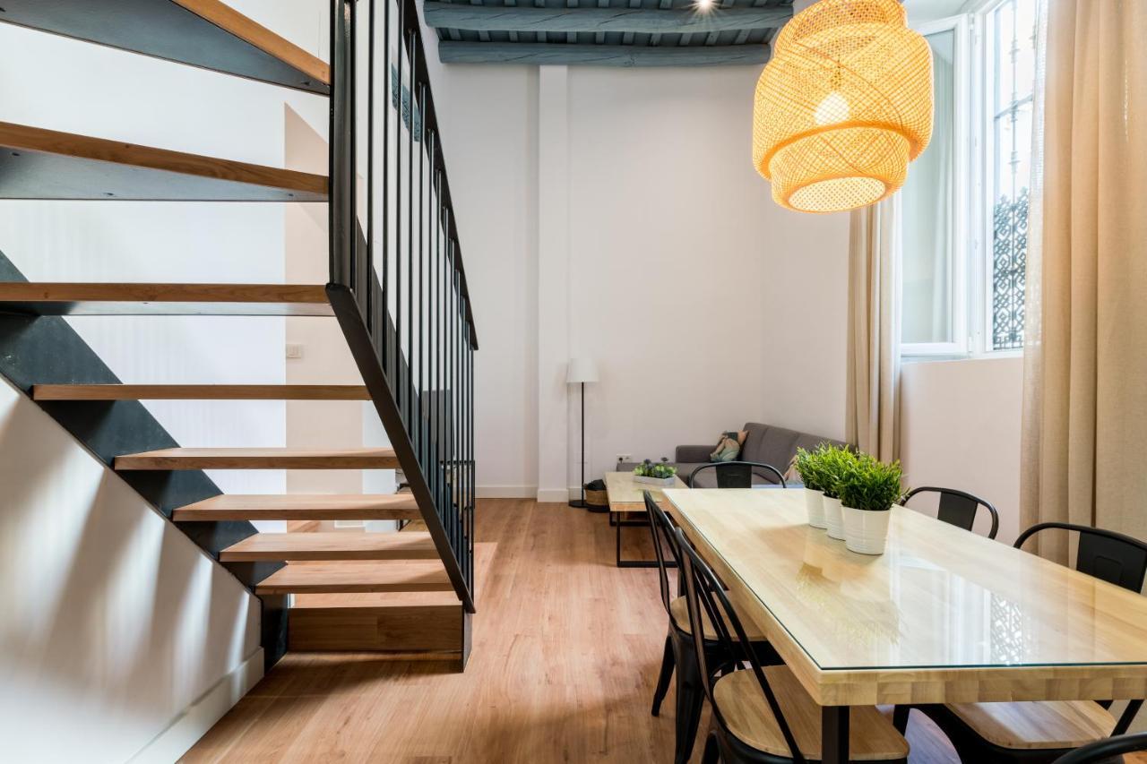 Apartamentos Leoncillos Seville Luaran gambar