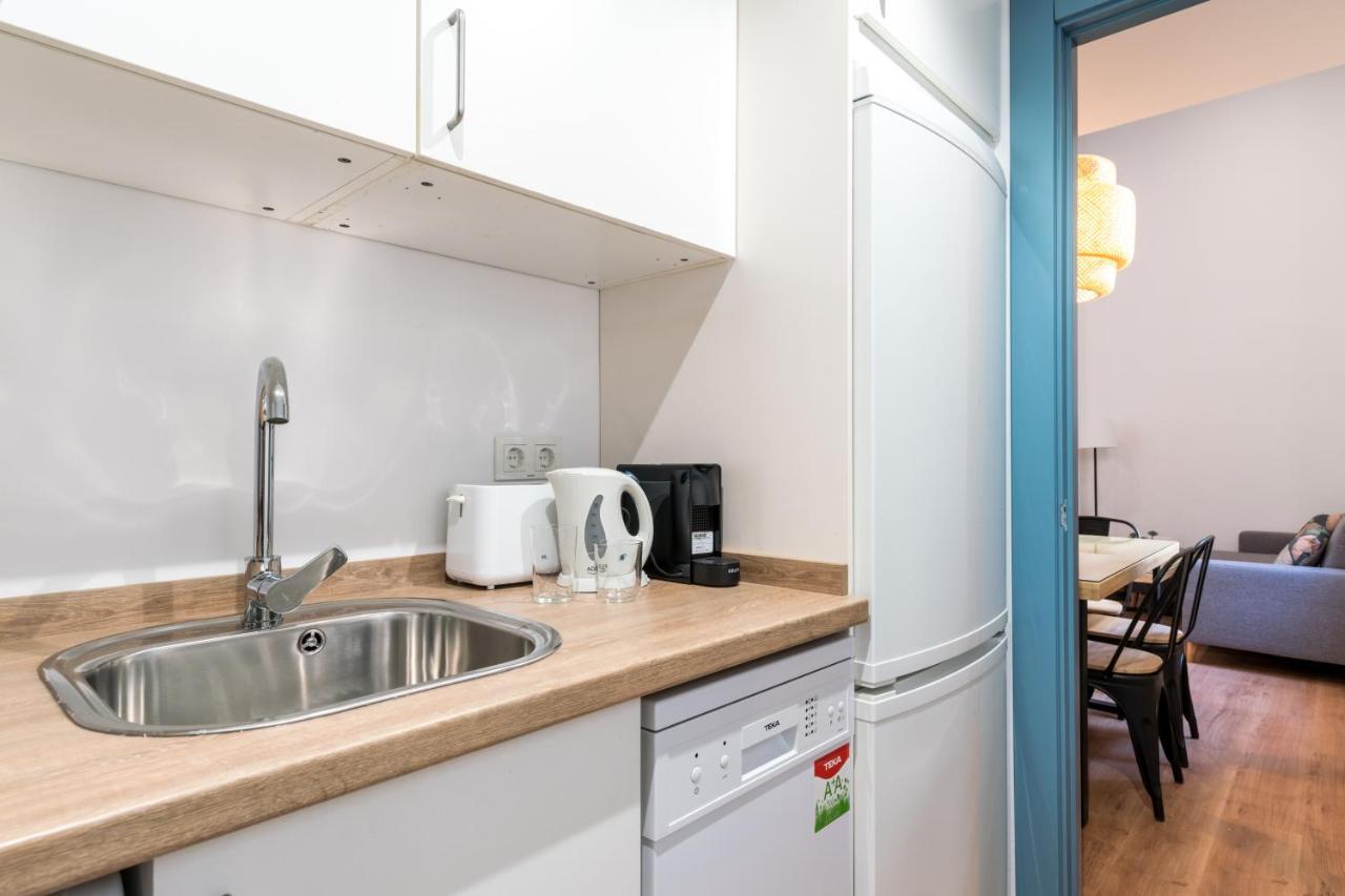 Apartamentos Leoncillos Seville Luaran gambar