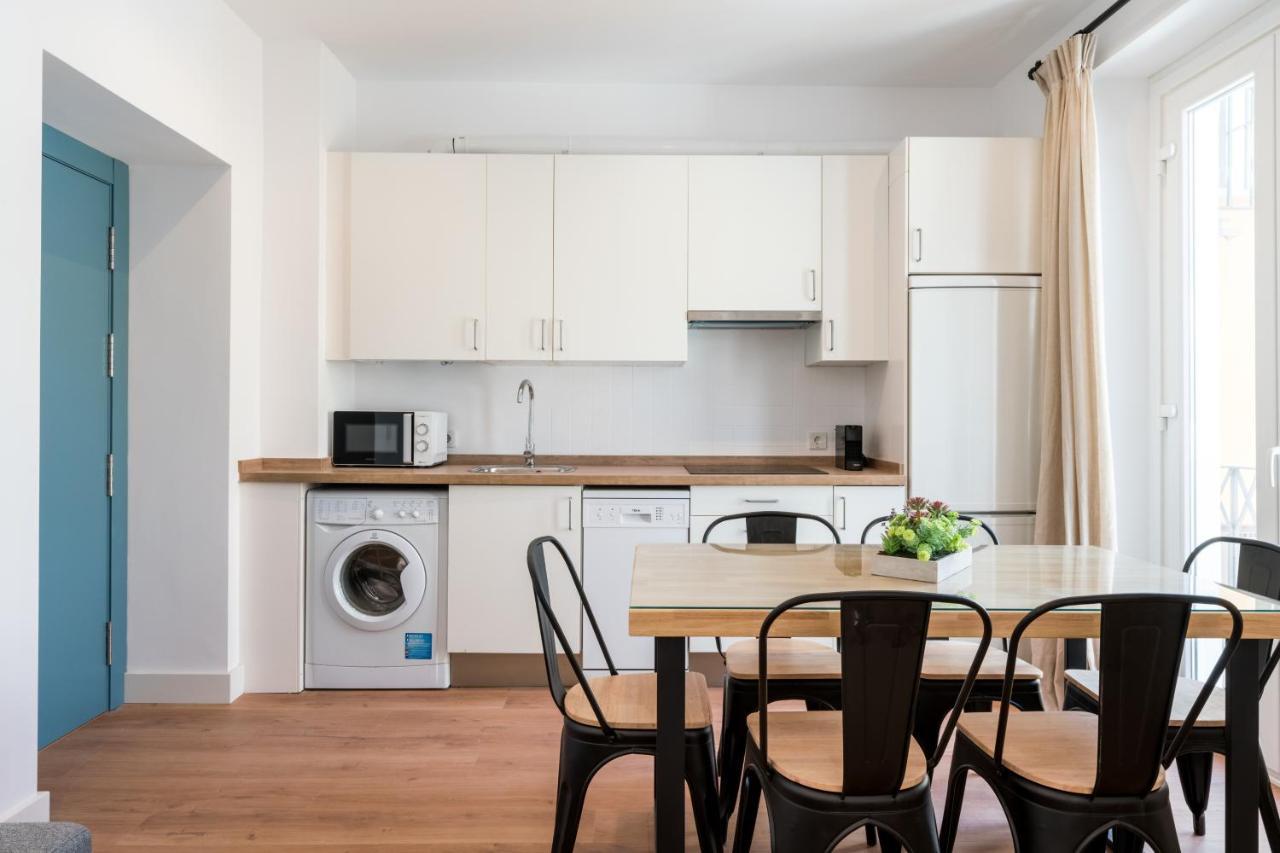Apartamentos Leoncillos Seville Luaran gambar