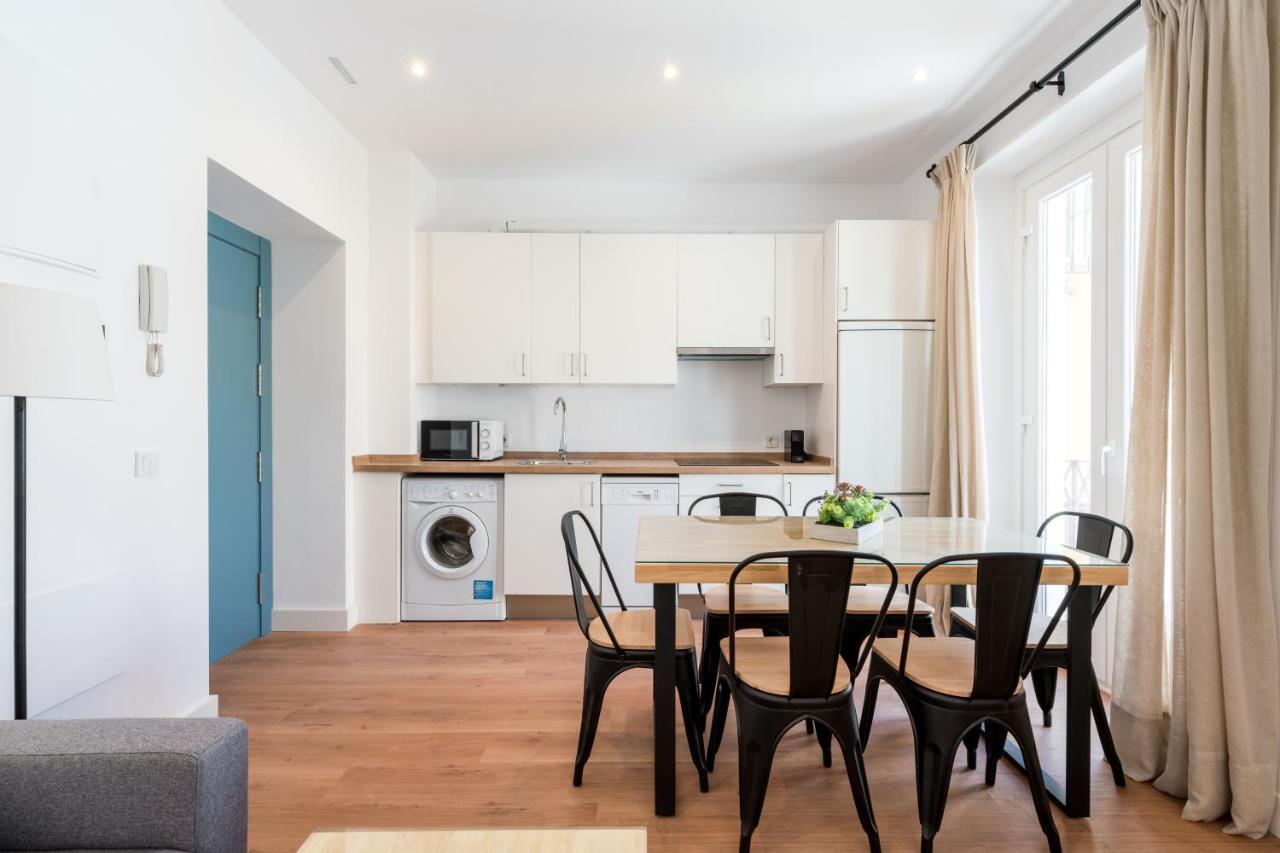 Apartamentos Leoncillos Seville Luaran gambar