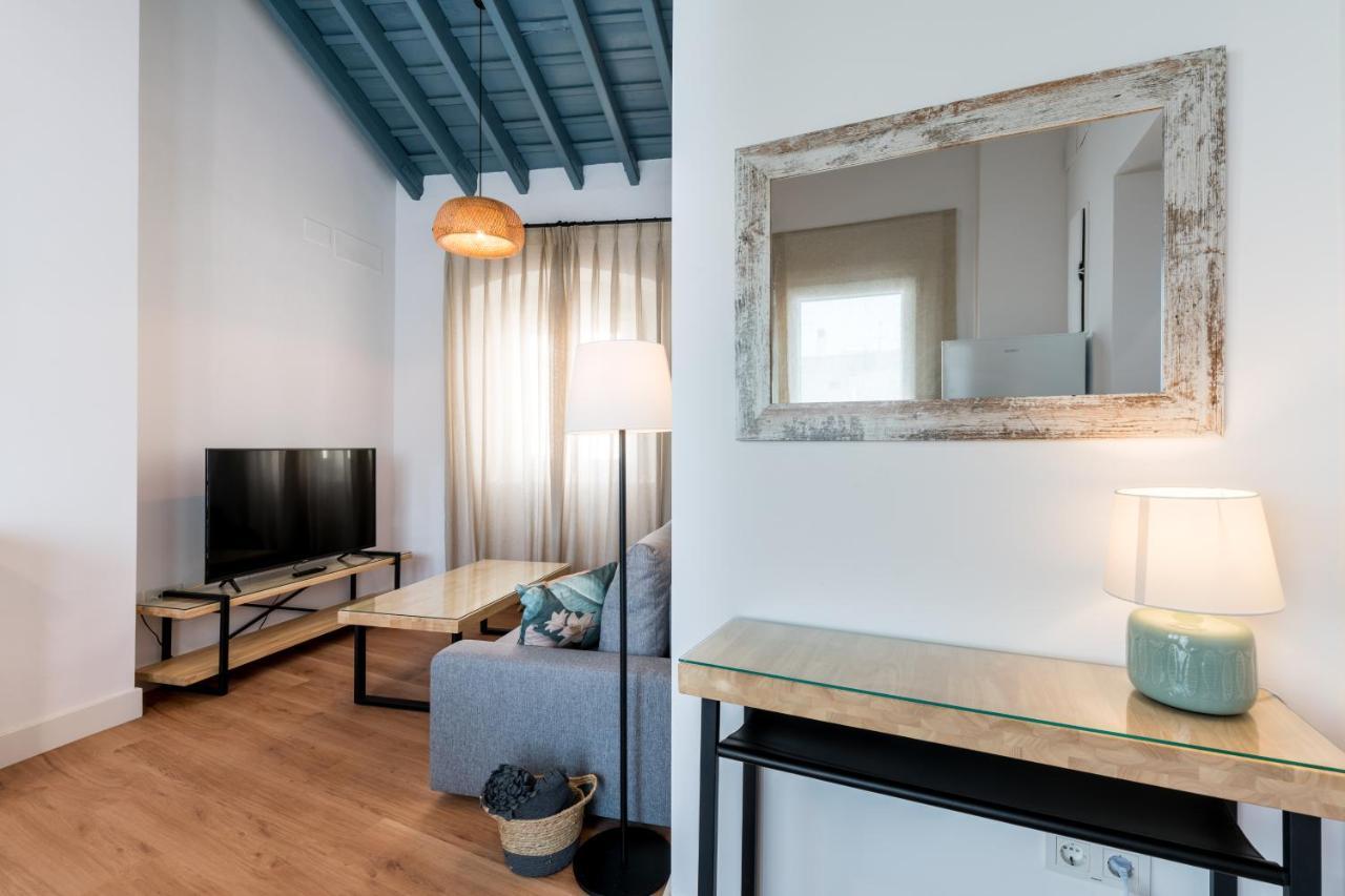 Apartamentos Leoncillos Seville Luaran gambar