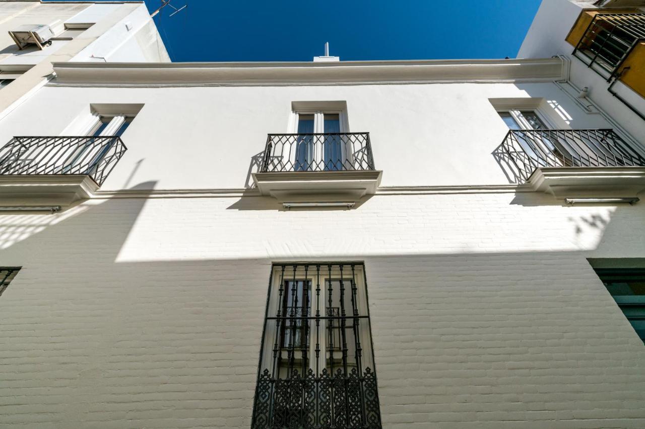 Apartamentos Leoncillos Seville Luaran gambar