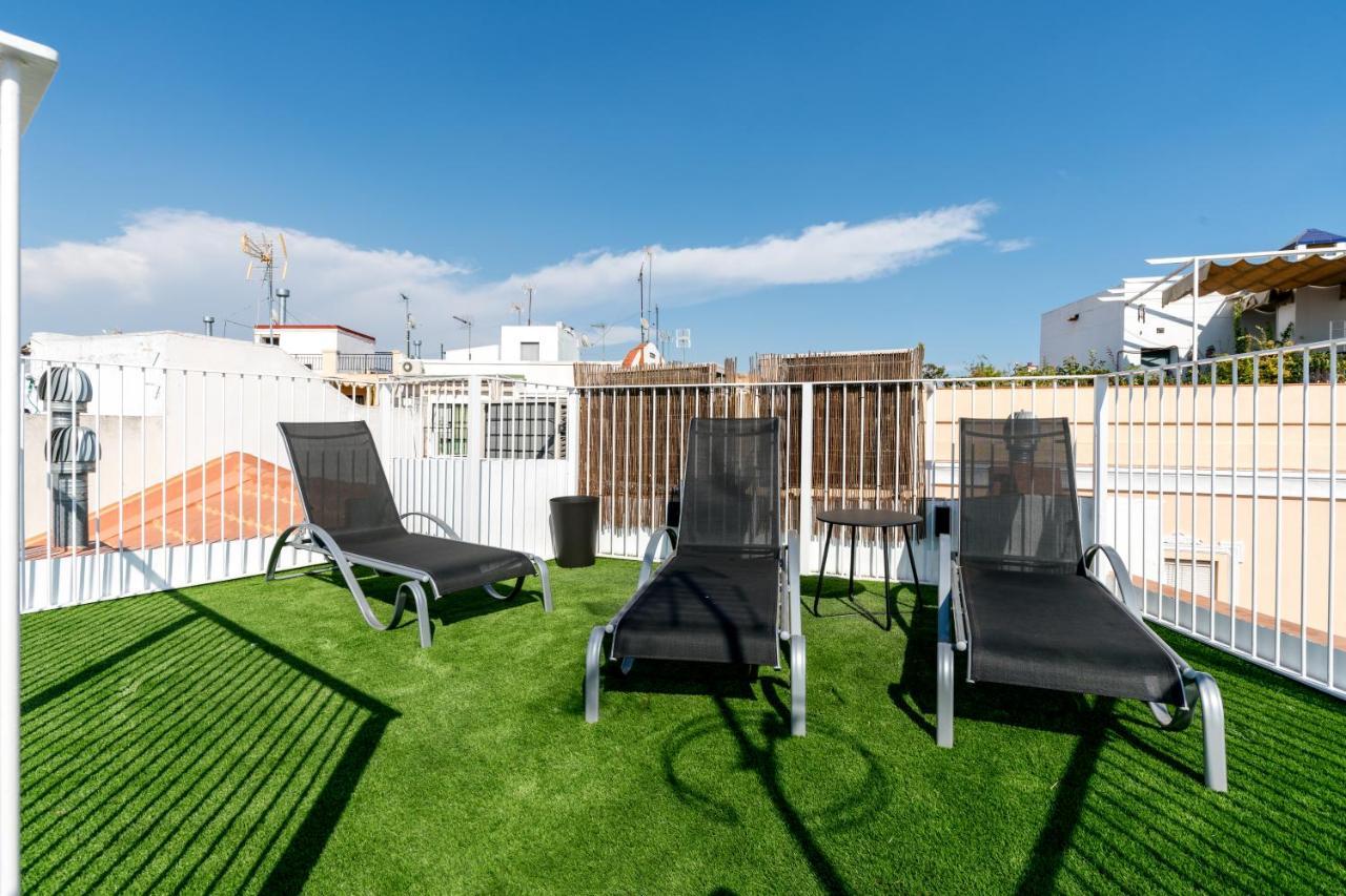 Apartamentos Leoncillos Seville Luaran gambar
