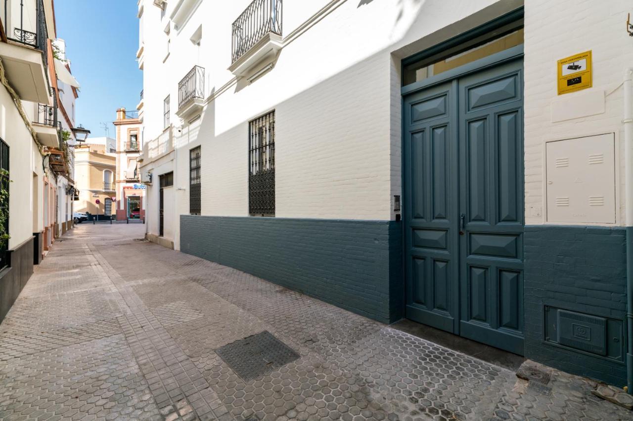 Apartamentos Leoncillos Seville Luaran gambar