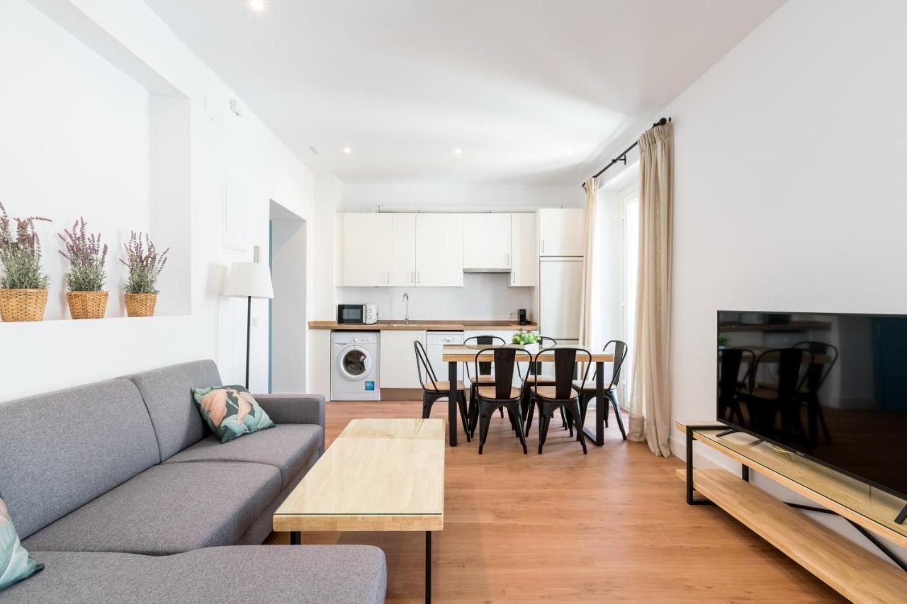 Apartamentos Leoncillos Seville Luaran gambar