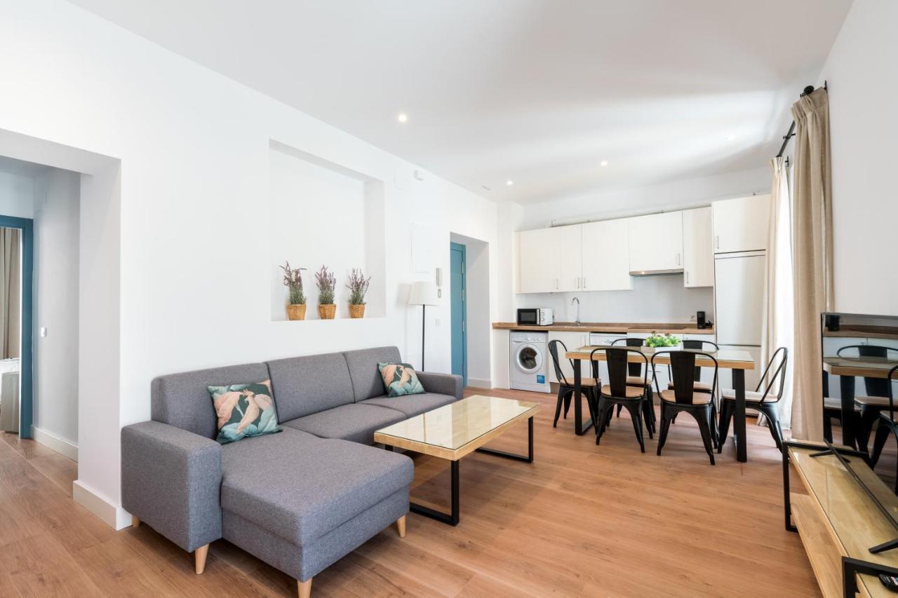 Apartamentos Leoncillos Seville Luaran gambar