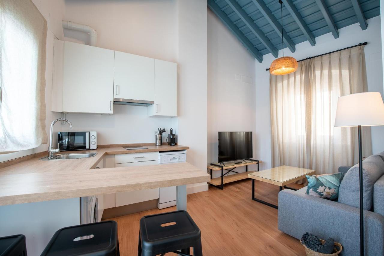 Apartamentos Leoncillos Seville Luaran gambar