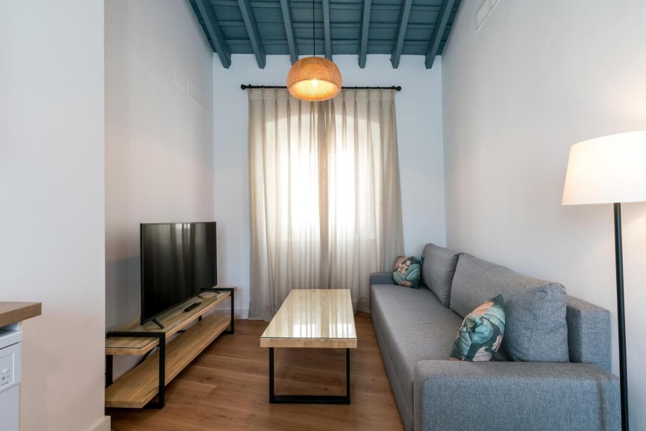 Apartamentos Leoncillos Seville Luaran gambar